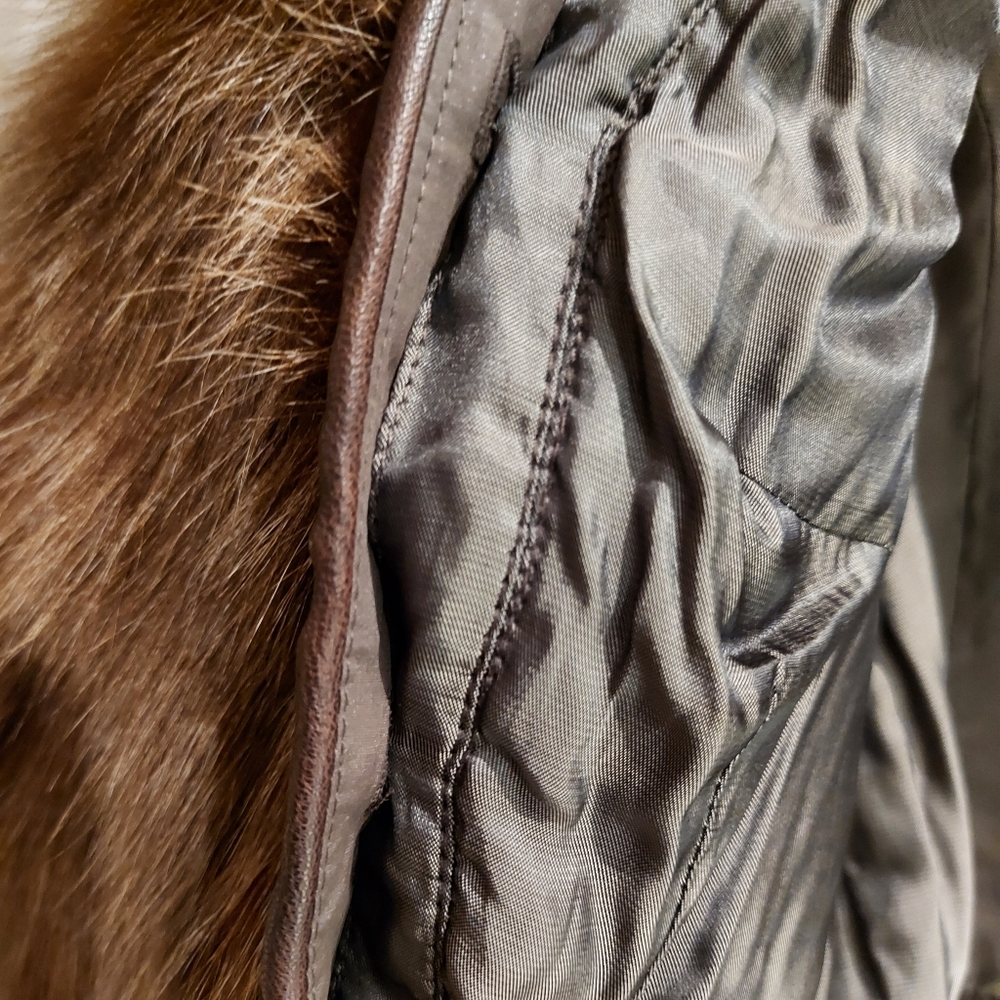 Danier | Winter Leather Fur Coat - Picture 8 of 16